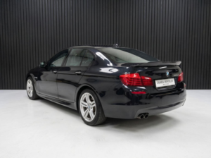 2014 BMW 5 Series 2.0 520d M Sport Auto Euro 6 (s/s) 4dr in Black — image 5