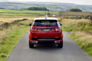 2019 Land Rover Discovery Sport 2.0 D180 Mhev R-Dynamic Se SUV 5dr Diesel Auto 4WD Euro 6 (s/s) (180 Ps) in Red — image 3