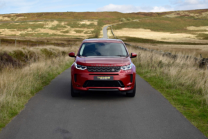2019 Land Rover Discovery Sport 2.0 D180 Mhev R-Dynamic Se SUV 5dr Diesel Auto 4WD Euro 6 (s/s) (180 Ps) in Red — image 5