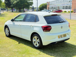 2018 Volkswagen Polo 1.0 Se Hatchback 5dr Petrol Manual Euro 6 (s/s) (65 Ps) in White — image 5