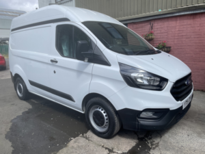 2019 Ford Transit Custom 2.0 300 Ecoblue in White — image 2