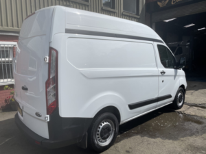 2019 Ford Transit Custom 2.0 300 Ecoblue in White — image 3