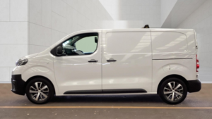 2023 Toyota Proace 1.5 D Icon in White — image 6