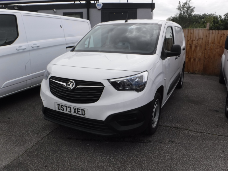 2023 Vauxhall Combo 1.5 Combo Prime Pv L2 2300 1.5d 100 M6 in White — image 1
