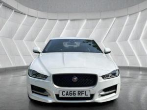 2016 Jaguar Xe 2.0 Gtdi R-Sport Auto Euro 6 (s/s) 4dr in White — image 2
