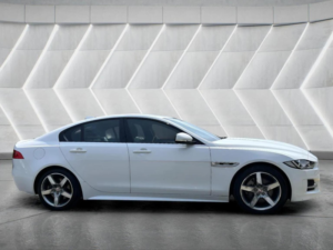 2016 Jaguar Xe 2.0 Gtdi R-Sport Auto Euro 6 (s/s) 4dr in White — image 4