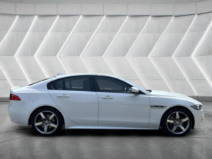 2016 Jaguar Xe 2.0 Gtdi R-Sport Auto Euro 6 (s/s) 4dr in White — image 5