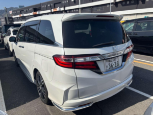 2014 Honda Odyssey 2.4 Absolute Ex 5dr 7 Seats in White — image 3