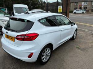 2018 Ford Fiesta 1.0t Ecoboost Zetec Hatchback 3dr Petrol Manual Euro 6 (s/s) (100 Ps) in White — image 3
