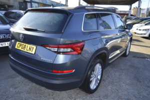 2018 Skoda Kodiaq 1.5 Tsi Act Se L in Grey — image 2
