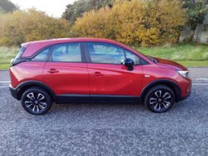 2023 Vauxhall Crossland Crossland Design 1.2 110ps 6 Speed Manual in Red — image 2