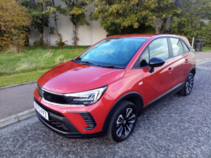 2023 Vauxhall Crossland Crossland Design 1.2 110ps 6 Speed Manual in Red — image 3