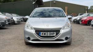 2013 Peugeot 208 1.2 Vti Access+ Euro 5 3dr in Silver — image 2