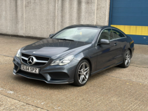 2015 Mercedes-Benz E Class 2.1 E220 Cdi Amg Sport in Grey — image 2