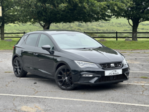2019 SEAT Leon 1.5 Tsi Evo 150 Fr Black Edition [ez] 5dr Man, Petrol, Black + Lovely Example in Black — image 6