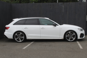 2020 Audi A4 Avant 2.0 Tfsi 40 Black Edition in White — image 4