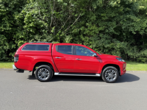 2021 Mitsubishi L200 2.2 Di-D Dc Barbarian X in Red — image 2