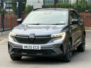 2025 Renault Austral 1.2 E-Tech Iconic Esprit Alpine SUV 5dr Petrol Hybrid Auto Euro 6 (s/s) (200 Ps) in Grey — image 3