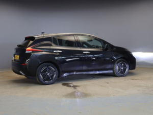 2022 Nissan Leaf 39kwh Tekna Auto 5dr in Black — image 6