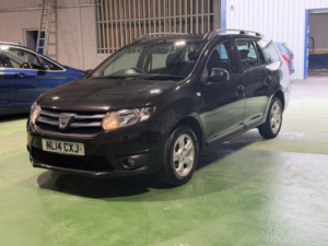 2014 Dacia Logan Mcv 1.5 Laureate Dci 90 in Black — image 2