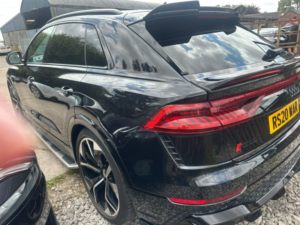 2020 Audi Rsq8 4.0 Tfsi V8 Vorsprung in Black — image 6