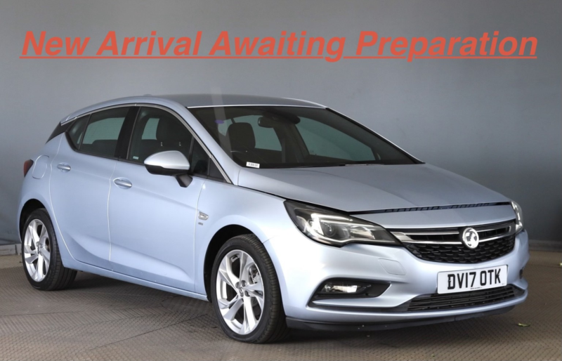 2017 Vauxhall Astra 1.4 I Turbo Sri Nav in Silver — image 1