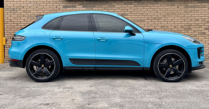 2020 Porsche Macan 3.0 T V6 S in Blue — image 4