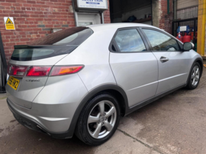 2006 Honda Civic 1.8 I-Vtec Se I-Shift 5dr in Silver — image 2