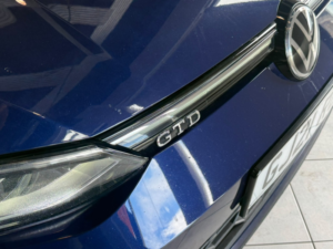 2021 Volkswagen Golf 2.0 Tdi Gtd in Blue — image 4
