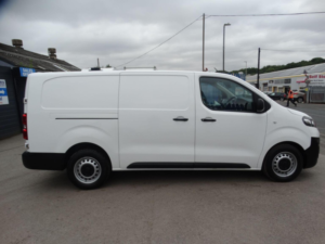 2021 Vauxhall Vivaro 1.5 Turbo D 2900 Edition L2 H1 Euro 6 (s/s) 5dr in White — image 4