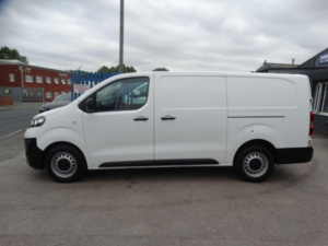 2021 Vauxhall Vivaro 1.5 Turbo D 2900 Edition L2 H1 Euro 6 (s/s) 5dr in White — image 5