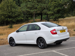 2016 Skoda Rapid 1.2 Tsi Se L Hatchback 5dr Petrol Manual Euro 6 (s/s) (110 Ps) in White — image 5