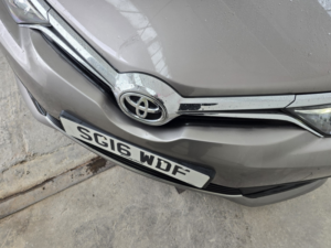 2016 Toyota Auris 1.6 D-4d Icon in Bronze — image 3