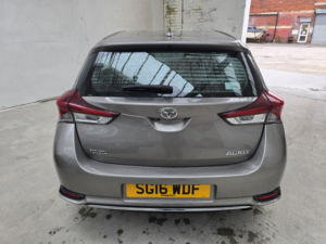 2016 Toyota Auris 1.6 D-4d Icon in Bronze — image 6
