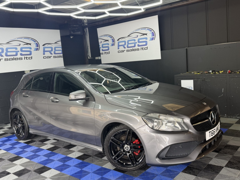 2016 Mercedes-Benz A Class 2.1 A200d Amg Line in Grey — image 1