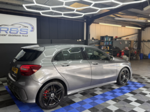 2016 Mercedes-Benz A Class 2.1 A200d Amg Line in Grey — image 4