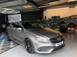 2016 Mercedes-Benz A Class 2.1 A200d Amg Line in Grey — image 5