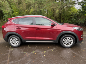 2016 Hyundai Tucson 1.7 Crdi Blue Drive Premium SUV 5dr Diesel Manual Euro 6 (s/s) (116 Ps) in Red — image 6