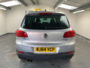 2014 Volkswagen Tiguan 2.0 Tdi Bluemotion Tech Match SUV 5dr Diesel DSG 4WD Euro 5 (s/s) (140 Ps) in Silver — image 4