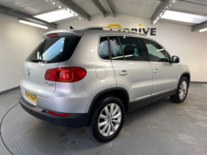 2014 Volkswagen Tiguan 2.0 Tdi Bluemotion Tech Match SUV 5dr Diesel DSG 4WD Euro 5 (s/s) (140 Ps) in Silver — image 5