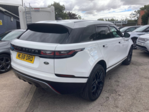 2018 Land Rover Range Rover Velar 2.0 D180 R-Dynamic Hse SUV 5dr Diesel Auto 4WD Euro 6 (s/s) (180 Ps) in White — image 6