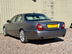 2008 Jaguar Xj 2.7 Tdvi Sovereign 4dr in Grey — image 4