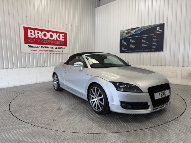 2009 Audi Tt 2.0 Tdi Roadster Quattro Euro 4 2dr in Other — image 1