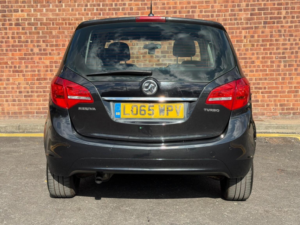 2015 Vauxhall Meriva 1.4i Turbo Exclusiv Auto Euro 6 5dr in Black — image 4
