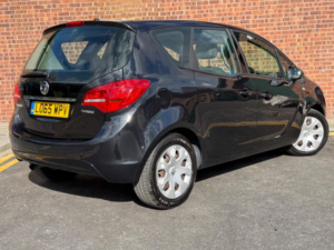 2015 Vauxhall Meriva 1.4i Turbo Exclusiv Auto Euro 6 5dr in Black — image 5