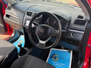 2015 Suzuki Swift 1.2 Dualjet Sz4 Allgrip Euro 6 (s/s) 5dr in Red — image 3