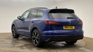 2021 Volkswagen Touareg 3.0 Tsi V6 14.3kwh R SUV 5dr Petrol Plug-In Hybrid Tiptronic 4motion Euro 6 (s/s) (462 Ps) in Blue — image 3