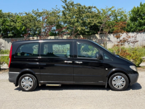 2011 Mercedes-Benz Vito 2.2 in Black — image 2