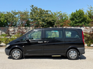 2011 Mercedes-Benz Vito 2.2 in Black — image 5