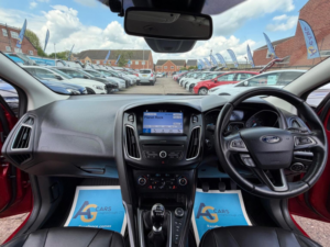 2017 Ford Focus 1.5 Tdci Titanium Euro 6 (s/s) 5dr in Red — image 2
